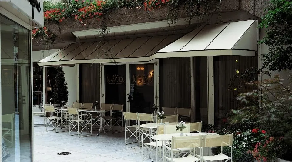 Markizy poruszane ręcznie